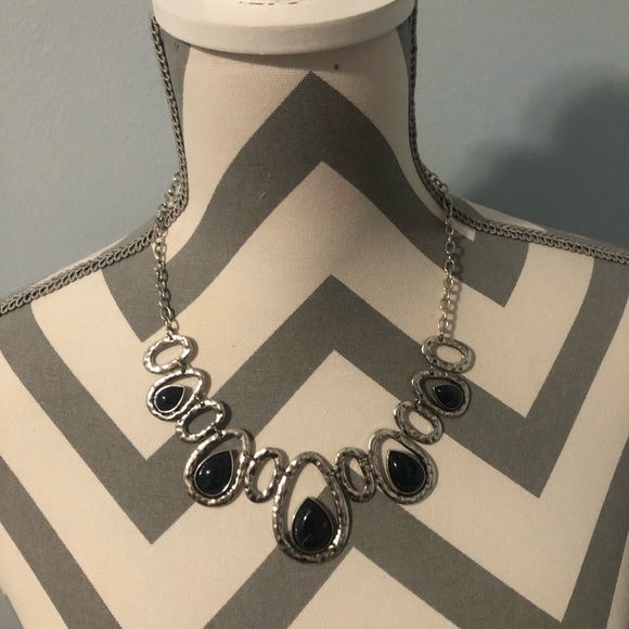Jewelry - Beautiful silver metal necklace with black marble stones and matching earrings.